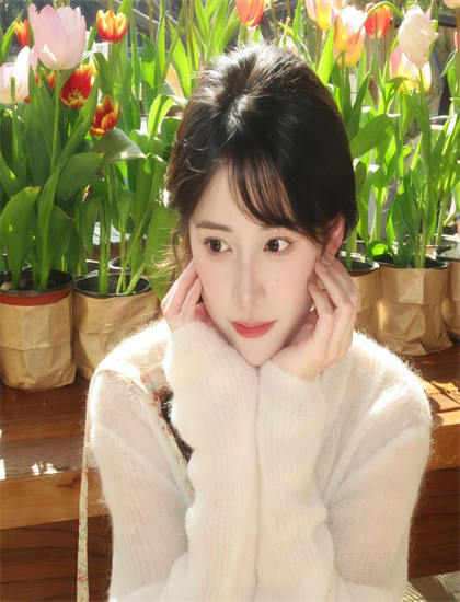 欧美大胸美女_好男人英文_斗罗大陆集在线观看免费观看